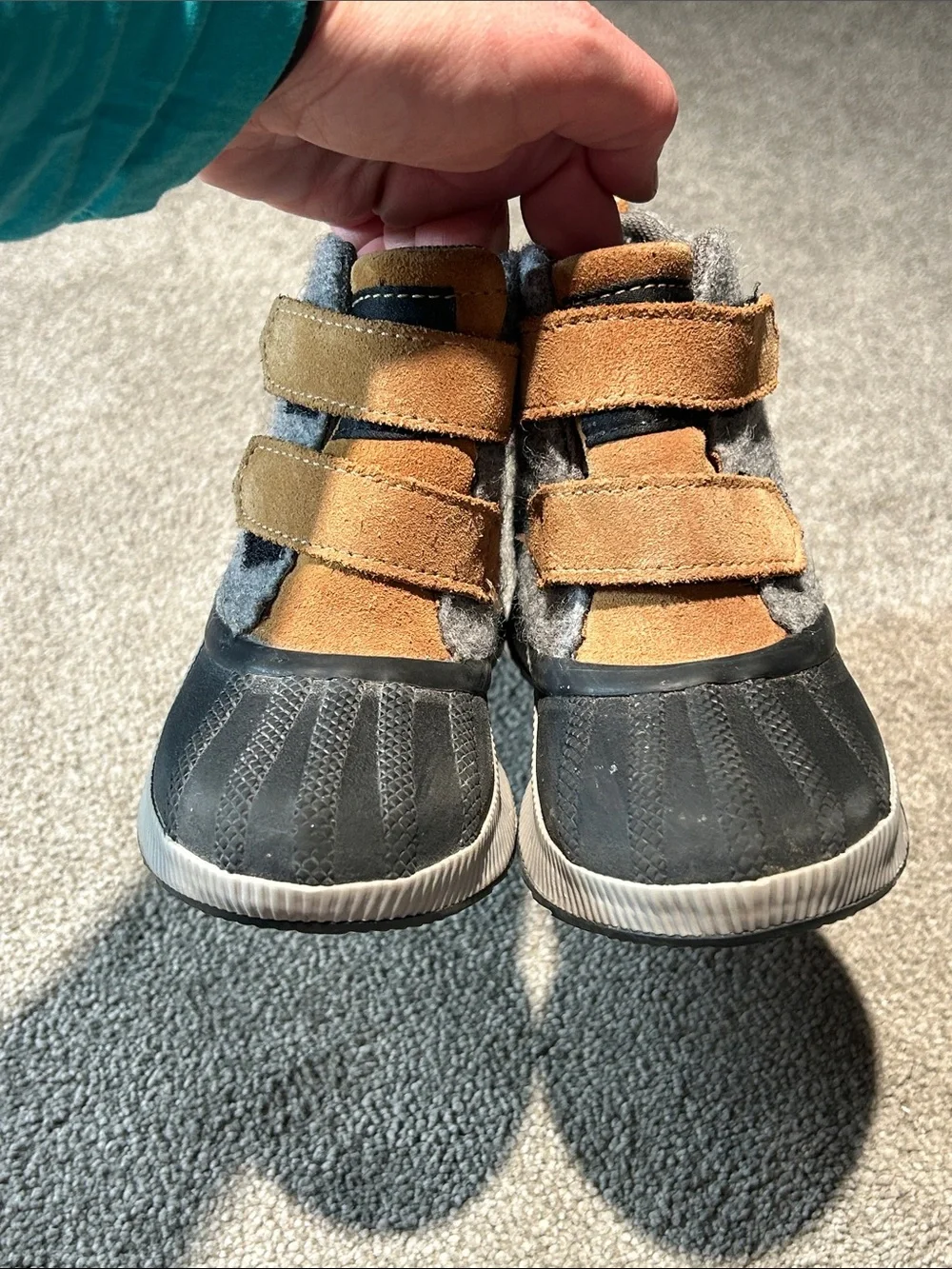 Sorel Kids Gray Felt & Brown Suede Strap Snow Boots